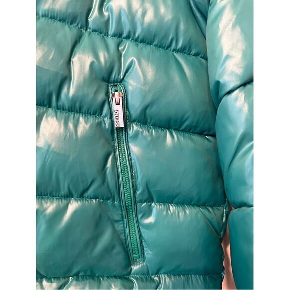 Guess Kelly Green shine puffer size L, NWT - Picture 13 of 16